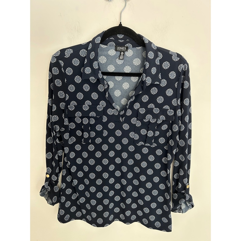 Jones New York Navy Blue Medallion Print Roll Tab Sleeve Wrinkle Free Top Small